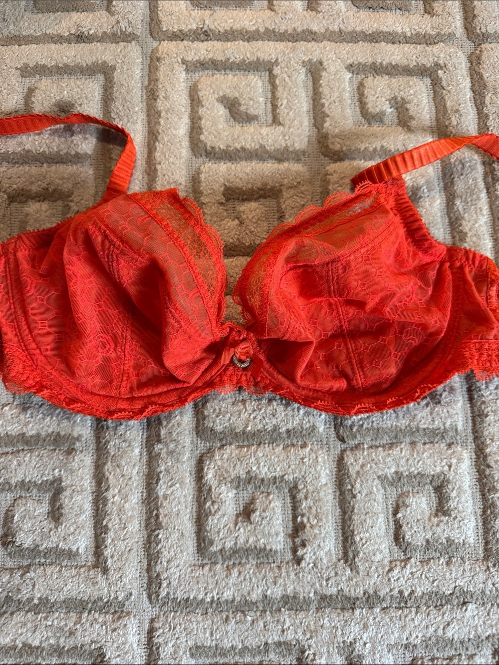 Chantelle Red Lace Underwire Bra with Floral Detail